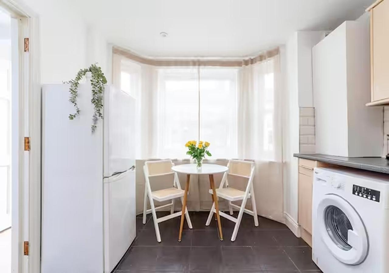 Arte Stays Serviced Houses Stratford - 3 Bedrooms 2 Bathrooms Houses London, Stratford, Maryland, Free Parking, Garden, Weekly Or Monthly Stays - Up To 8 Guests Exteriör bild
