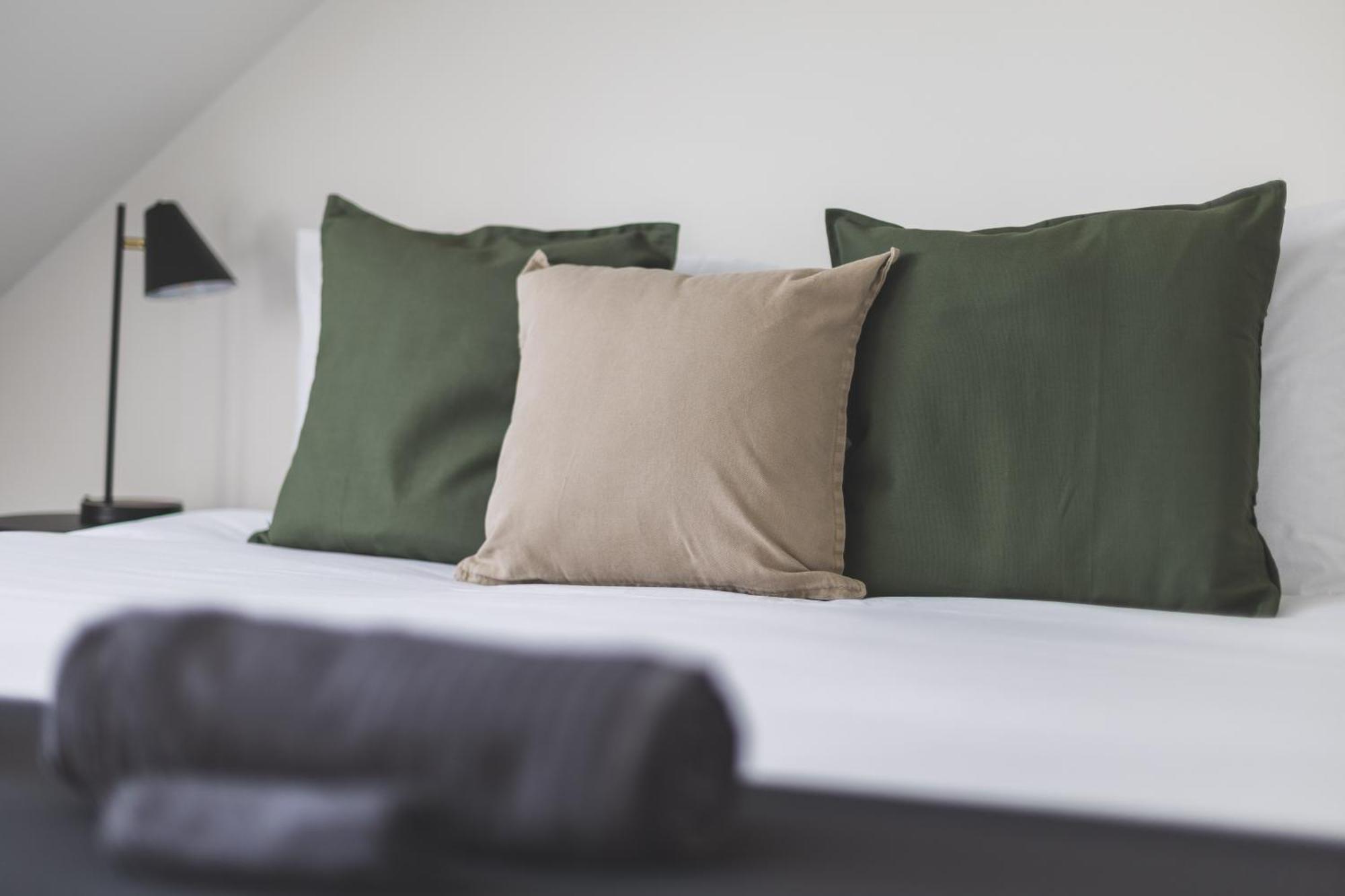 Arte Stays Serviced Houses Stratford - 3 Bedrooms 2 Bathrooms Houses London, Stratford, Maryland, Free Parking, Garden, Weekly Or Monthly Stays - Up To 8 Guests Exteriör bild