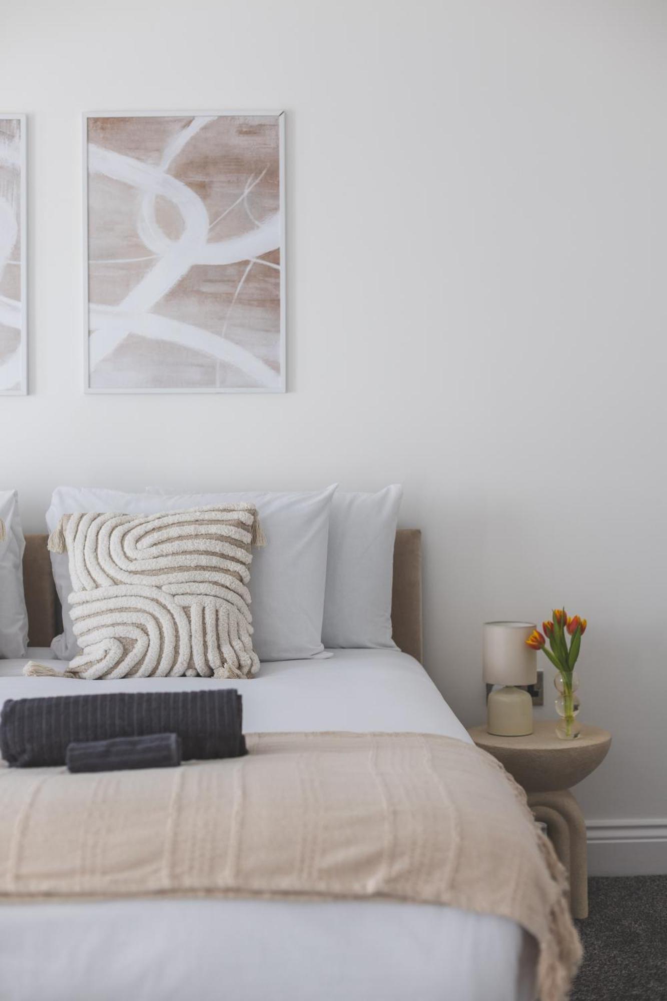 Arte Stays Serviced Houses Stratford - 3 Bedrooms 2 Bathrooms Houses London, Stratford, Maryland, Free Parking, Garden, Weekly Or Monthly Stays - Up To 8 Guests Exteriör bild