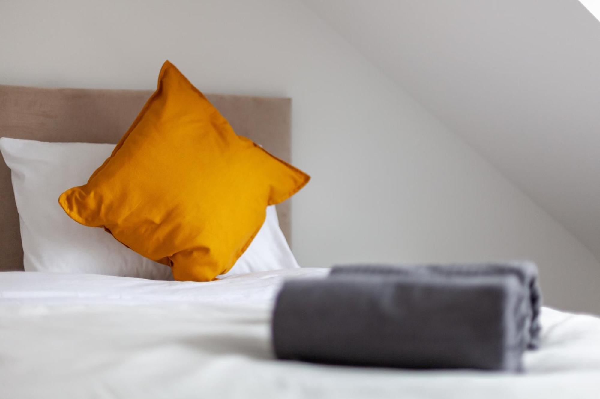 Arte Stays Serviced Houses Stratford - 3 Bedrooms 2 Bathrooms Houses London, Stratford, Maryland, Free Parking, Garden, Weekly Or Monthly Stays - Up To 8 Guests Exteriör bild