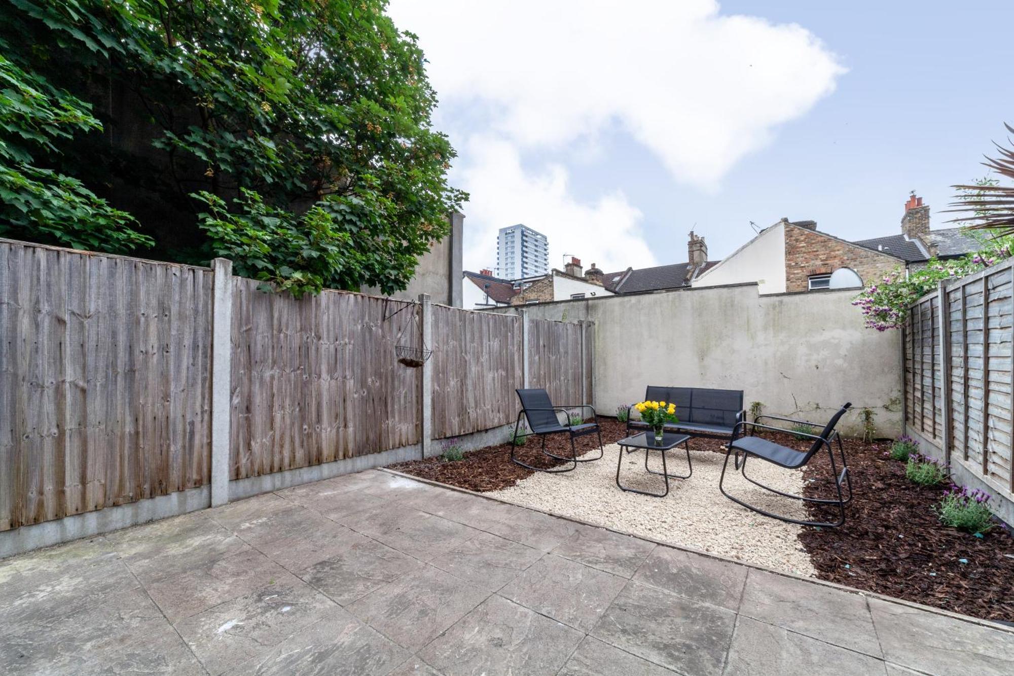 Arte Stays Serviced Houses Stratford - 3 Bedrooms 2 Bathrooms Houses London, Stratford, Maryland, Free Parking, Garden, Weekly Or Monthly Stays - Up To 8 Guests Exteriör bild